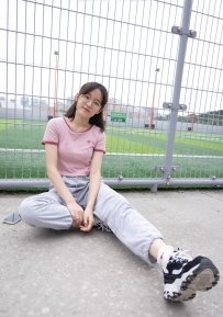 [袜啵啵] 016期：熊熊-斯凯奇运动鞋.棉袜（踩脏）.裸足 [147P/1V/4.71G]