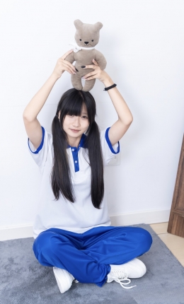 【物恋传媒】2896期：小怜-板鞋、白棉袜（中筒）、裸足、校服