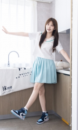 【袜啵啵】659期：香菜-板鞋、帆布鞋、纯白棉袜（中筒）、jk制服