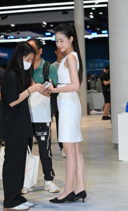 2306-1285=51√苗条淑女