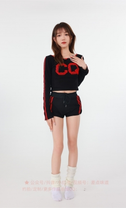 【差点味道】第106期-末末-黑色上衣+棉袜+裸足（花絮版）