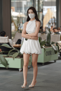 2210-703=白裙-195P/2.30GB（脚部）