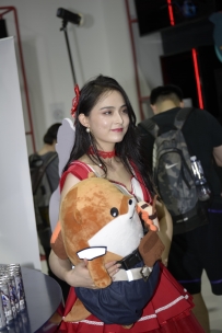 2204_091=chinajoy 完美世界展台 美女如云 80P