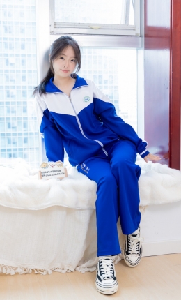 【物恋传媒】2764期：萌萌-帆布鞋、白棉袜、裸足、校服