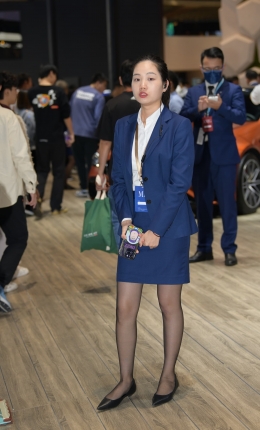 2306-1501=79√我能送你回家吗？可能外面要下雨了