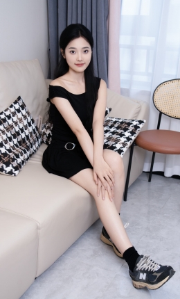 【甜予摄影】231期：啾啾-板鞋、黑棉袜、裸足