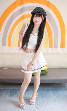 【丝恋摄影】058期：泡芙-白色jk小短裙、厚肉丝袜、粉色高跟鞋