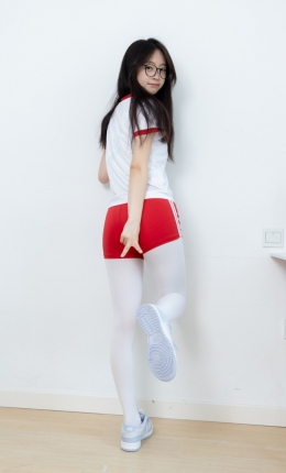 【物恋传媒】2780期：萌萌-板鞋、厚白丝、体操服