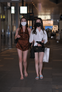 2210-414=拖鞋短裙-106P/3.08GB