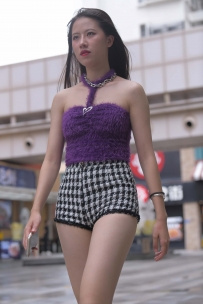 性感热裤长腿美女【套图+视频】