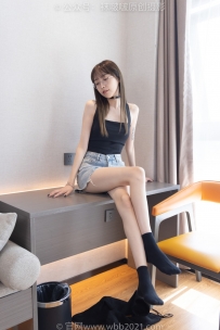 [袜啵啵] 291期：稚予-长靴、板鞋、白棉袜、黑棉袜、裸足（黑色美甲）