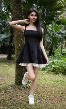 【甜予摄影】317期：丫丫-板鞋、白棉袜、裸足