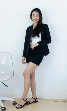 【物恋传媒】2523期：岚岚-低跟凉鞋、薄肉丝（脚尖微加固款）、ol制服