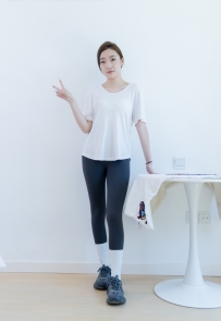 [物恋] 1985期：恬恬-运动鞋、自然穿脏白棉袜、裸足（黑色美甲）