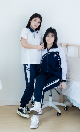 【物恋摄影】2322期：闪闪青柠-帆布鞋、白棉袜、薄肉丝薄白丝（脚尖透明款、裤里丝）