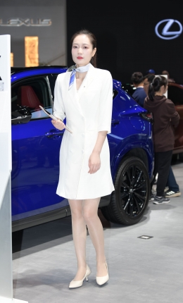 2306-521=√成熟知性~