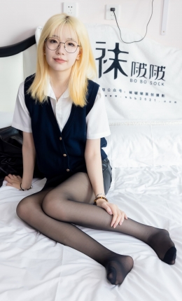 【袜啵啵】507期：小甜豆-高跟长靴、薄黑丝（脚尖加固款）、皮衣外套、ol风