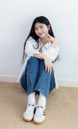 【物恋传媒】2701期：包包-德训鞋、白棉袜、裸足