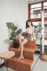 【limerence】素人Una凉鞋抹润滑膏161P+18min4K影片