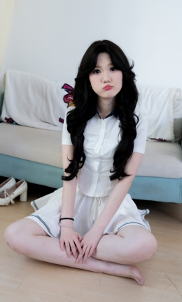 【物恋传媒】2229期：薄荷-高跟鞋、白棉袜、裸足