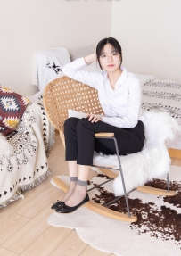 [袜啵啵] 085期：小甜豆-平底鞋 短灰丝 短肉丝 [140P/1V/6.65GB]