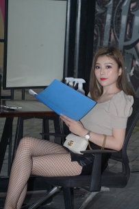 窈窕佳人【套图+视频】