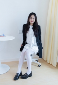 [物恋] 1967期：美兔-皮鞋、厚白丝、皮筋绑脚老头乐挠脚剧情