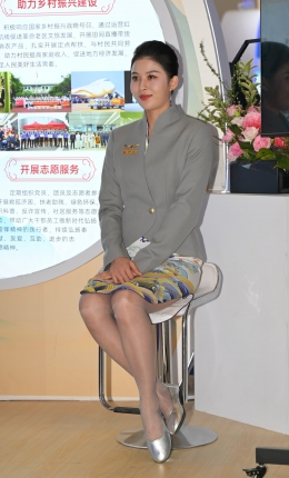 2306-2825=104√平底鞋-海航空姐