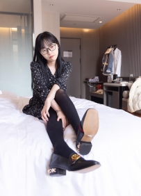 [袜啵啵] 064期：稚予-平底鞋 厚嘿丝 [150P/1V/6.60G]