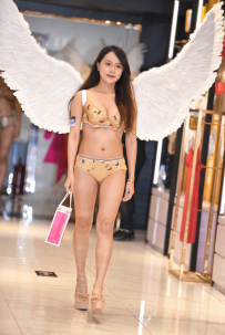 2210-546=广百之夜-内衣展-105P/2.96GB