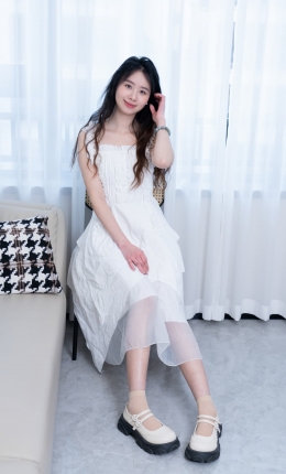 【甜予摄影】172期：知知-皮鞋、短肉丝、裸足