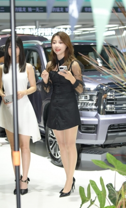 2306-1499=24√肉丝高跟美腿