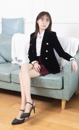 【袜啵啵】686期：稚予-ol制服、高跟鞋、薄肉丝（脚尖加固款）