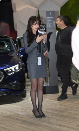 2306-1471=163√高级灰制服，黑丝女主播