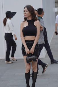 2210-1141=黑丝皮裙小姐姐-229P/2.95GB