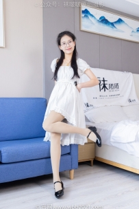 [袜啵啵] 303期：芝士-皮鞋、厚肉丝、白棉袜、薄肉丝（仅打底）