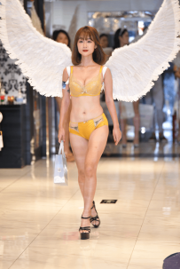 2210-545=广百之夜-内衣展-88P/2.47GB