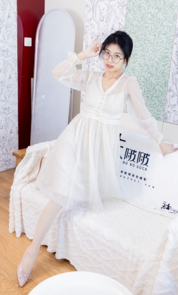 【袜啵啵】532期：奶油-平底鞋、厚肉丝、瑜伽动作,皮筋绑脚老头乐挠脚剧情