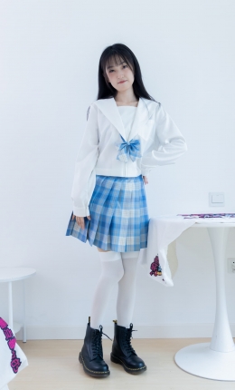 【物恋传媒】2398期：嘉木-帆布鞋、马丁靴、过膝白袜