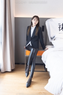 [袜啵啵] 297期：稚予-平底鞋、黑丝（脚尖加固款）、皮裤裤里丝