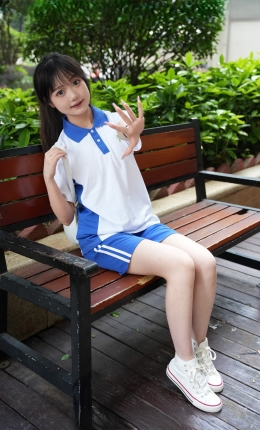 【觅芙摄影】243期：贝贝——校服就是要搭帆布鞋才可以呀（图片+视频）