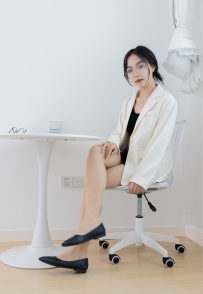 [物恋] 1937 期：纱纱-平底鞋、肉丝（脚尖加固款）剧情