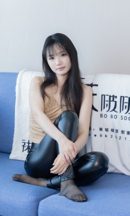 【袜啵啵】515期：甜甜圈-高跟鞋、薄黑丝（脚尖微加固款）、皮裤裤里丝