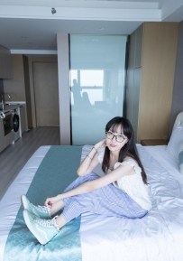 [袜啵啵] 027期：稚予- vans.白色棉袜.肉丝 [136P/1V/3.35G]