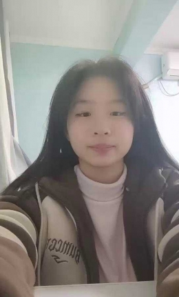 【套路】真实套路居家少女，嘴里叼着自己的棉袜裸足