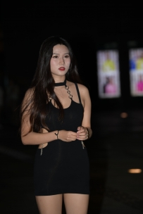 2306-176=紧身超短裙性感美女-174P/3.51GB.