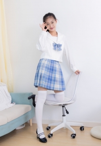 【物恋】2096期：小优-JK制服、高跟鞋、厚白丝、裸足