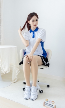 【物恋传媒】2731期：苹果-运动鞋、厚肉丝、校服