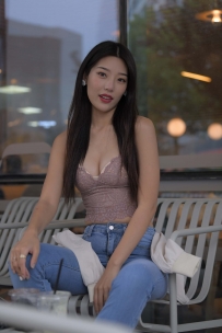 牛仔裤美女 【套图+视频】