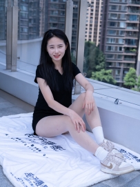 [甜予] 052期：思思-板鞋、白棉袜、肉丝（脚尖加固款）